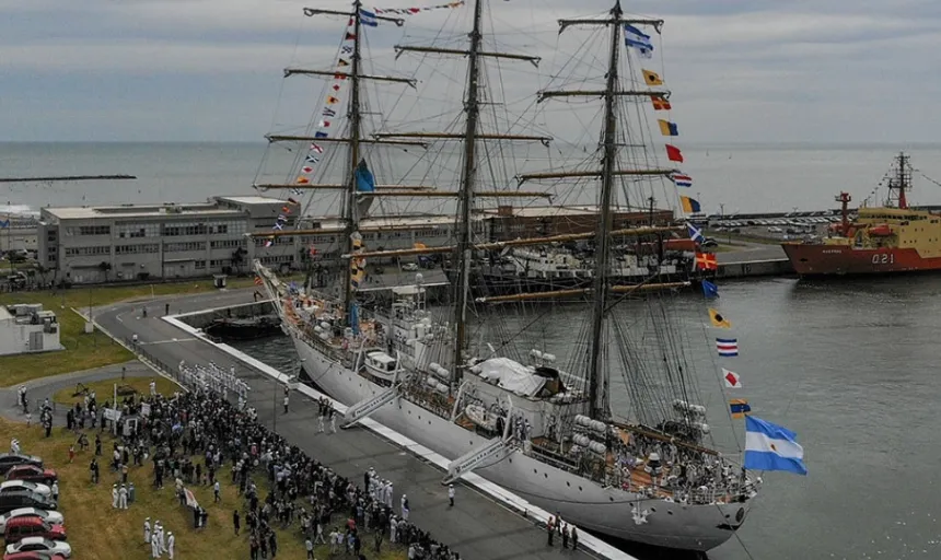 Noticias de Mar del Plata. Más de 25 mil personas pasaron por la Fragata Libertad